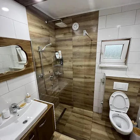 Villa Junuzovic *